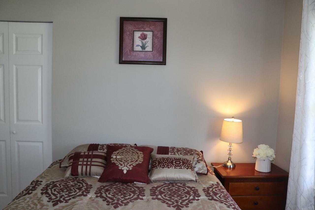 Private Room At Home Near Iad-สเตอร์ลิง ภายนอก รูปภาพ