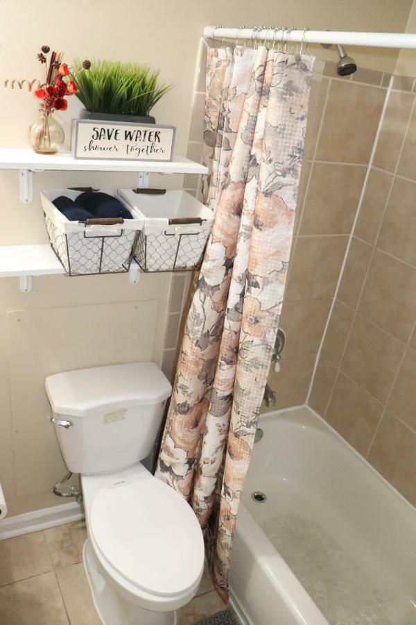 Private Room At Home Near Iad-สเตอร์ลิง ภายนอก รูปภาพ