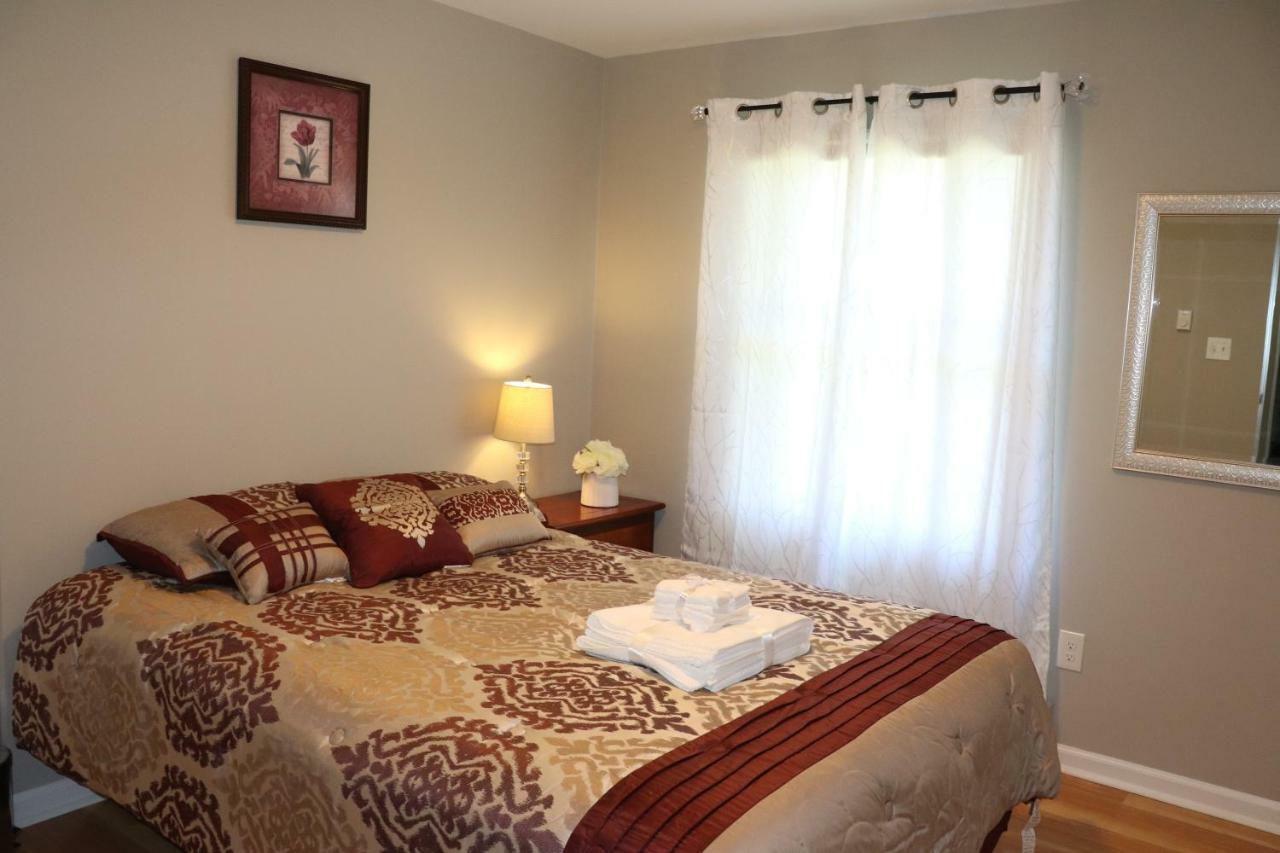 Private Room At Home Near Iad-สเตอร์ลิง ภายนอก รูปภาพ