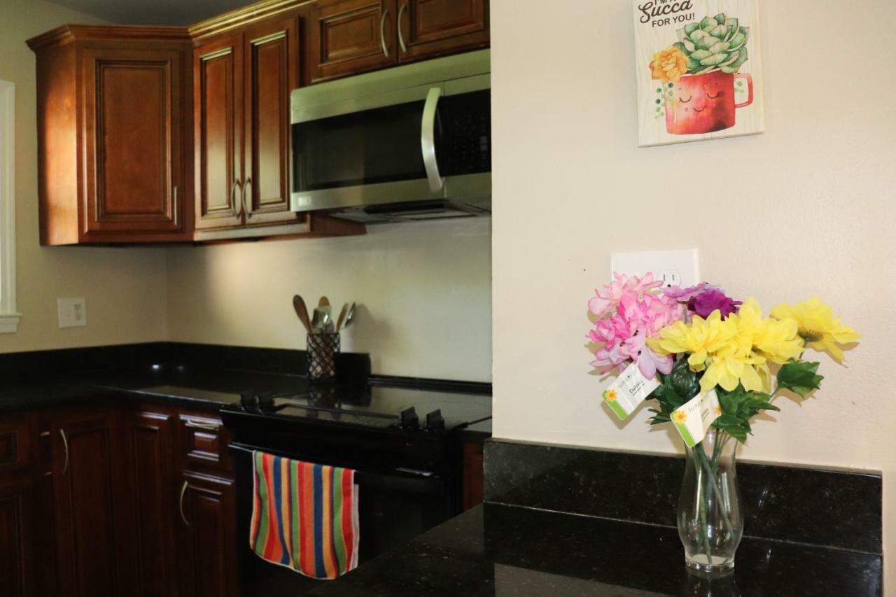 Private Room At Home Near Iad-สเตอร์ลิง ภายนอก รูปภาพ